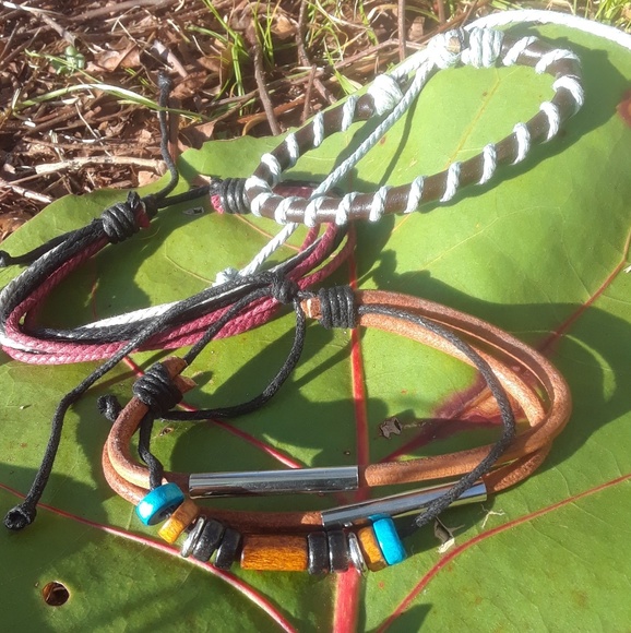 Stylish multi layer bracelet set - Picture 3 of 5